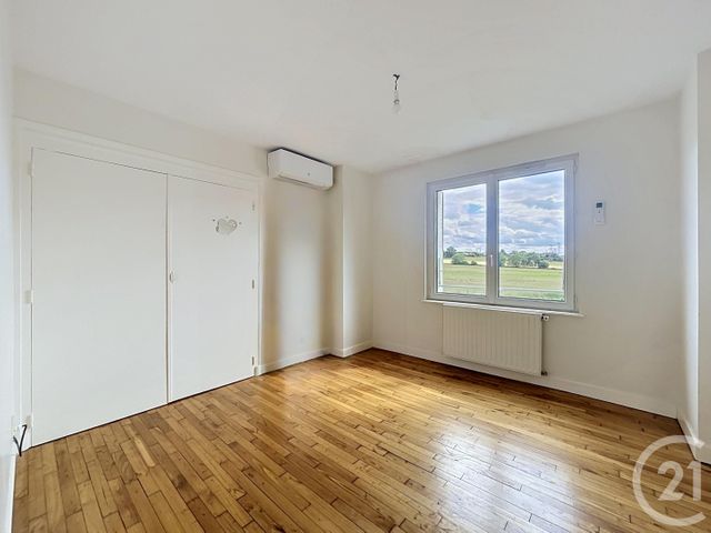 Maison &agrave; louer - 6 pi&egrave;ces - 101,47 m2 - St Pourcain Sur Sioule - 03 - AUVERGNE