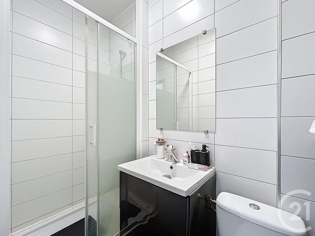 Appartement F1 &agrave; louer - 1 pi&egrave;ce - 25,90 m2 - Moulins - 03 - AUVERGNE