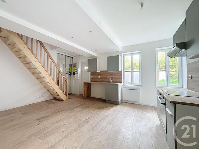Maison &agrave; louer - 4 pi&egrave;ces - 52 m2 - Varennes Sur Allier - 03 - AUVERGNE