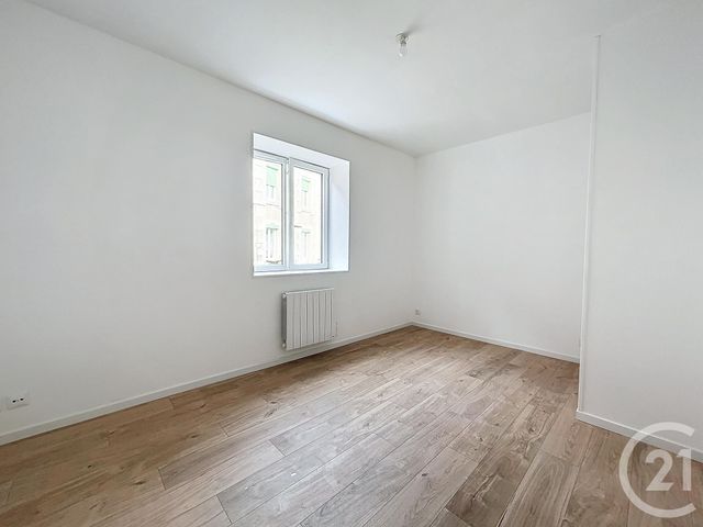 Maison &agrave; louer - 4 pi&egrave;ces - 52 m2 - Varennes Sur Allier - 03 - AUVERGNE
