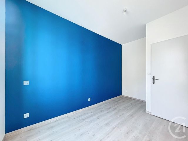 Appartement F2 bis &agrave; louer - 2 pi&egrave;ces - 60 m2 - St Pourcain Sur Sioule - 03 - AUVERGNE