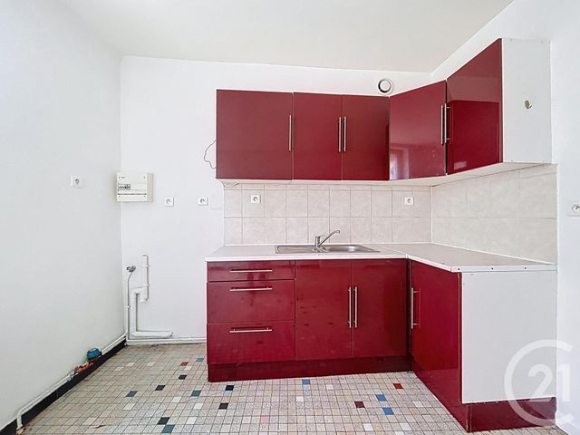 Maison &agrave; louer - 3 pi&egrave;ces - 62,36 m2 - St Pourcain Sur Sioule - 03 - AUVERGNE