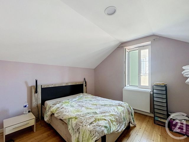 Maison &agrave; louer - 3 pi&egrave;ces - 73 m2 - Montaigu Le Blin - 03 - AUVERGNE