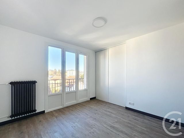 Appartement F3 &agrave; louer - 3 pi&egrave;ces - 75,34 m2 - Varennes Sur Allier - 03 - AUVERGNE