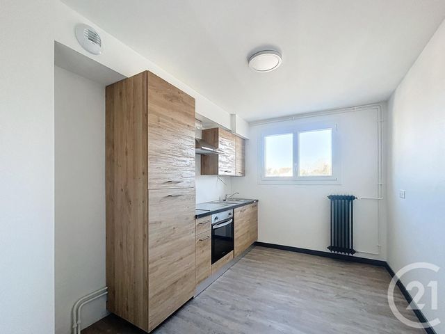 Appartement F3 &agrave; louer - 3 pi&egrave;ces - 75,34 m2 - Varennes Sur Allier - 03 - AUVERGNE