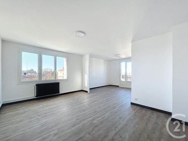 Appartement F3 &agrave; louer - 3 pi&egrave;ces - 75,34 m2 - Varennes Sur Allier - 03 - AUVERGNE