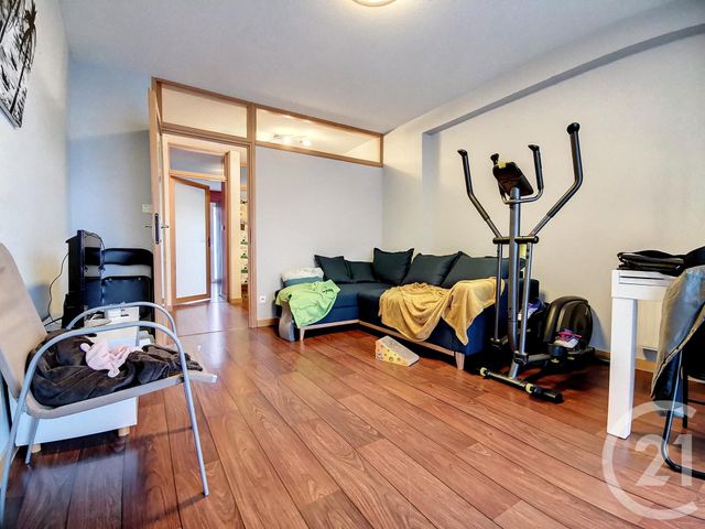 Appartement F3 &agrave; louer - 3 pi&egrave;ces - 65 m2 - St Pourcain Sur Sioule - 03 - AUVERGNE