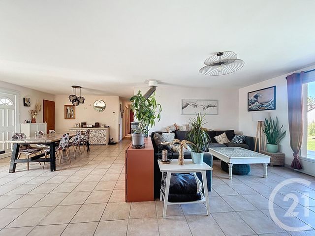 Maison &agrave; louer - 5 pi&egrave;ces - 117 m2 - Bransat - 03 - AUVERGNE