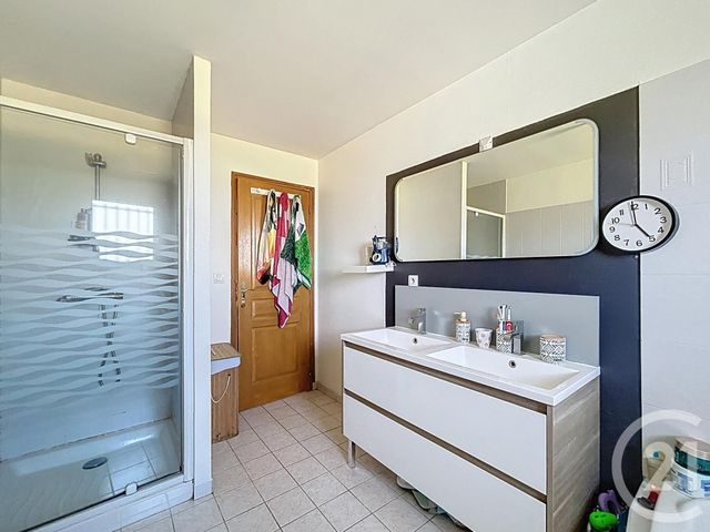 Maison &agrave; louer - 5 pi&egrave;ces - 117 m2 - Bransat - 03 - AUVERGNE
