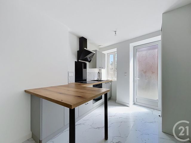 Maison &agrave; louer - 2 pi&egrave;ces - 34 m2 - St Pourcain Sur Sioule - 03 - AUVERGNE