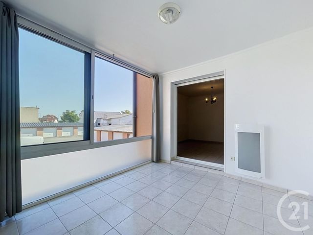 Appartement F2 &agrave; louer - 2 pi&egrave;ces - 39,48 m2 - St Pourcain Sur Sioule - 03 - AUVERGNE
