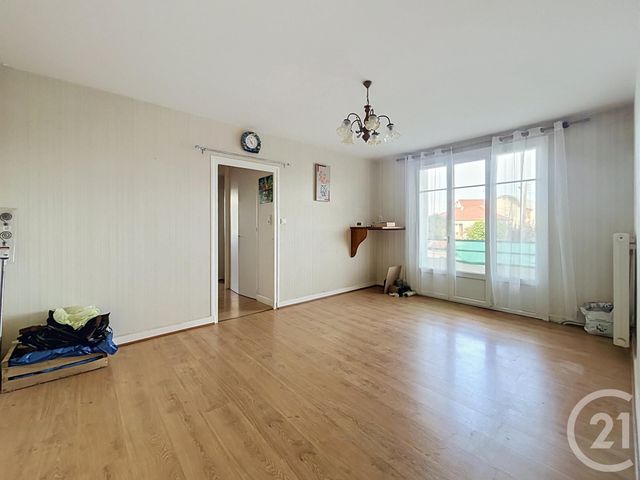 Appartement F4 &agrave; louer - 4 pi&egrave;ces - 66,48 m2 - St Pourcain Sur Sioule - 03 - AUVERGNE