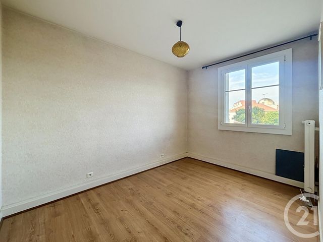 Appartement F4 &agrave; louer - 4 pi&egrave;ces - 66,48 m2 - St Pourcain Sur Sioule - 03 - AUVERGNE