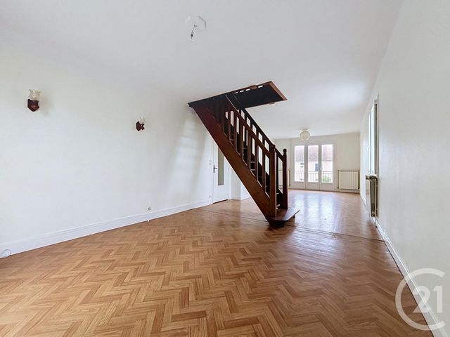 Maison &agrave; vendre - 6 pi&egrave;ces - 120 m2 - St Pourcain Sur Sioule - 03 - AUVERGNE