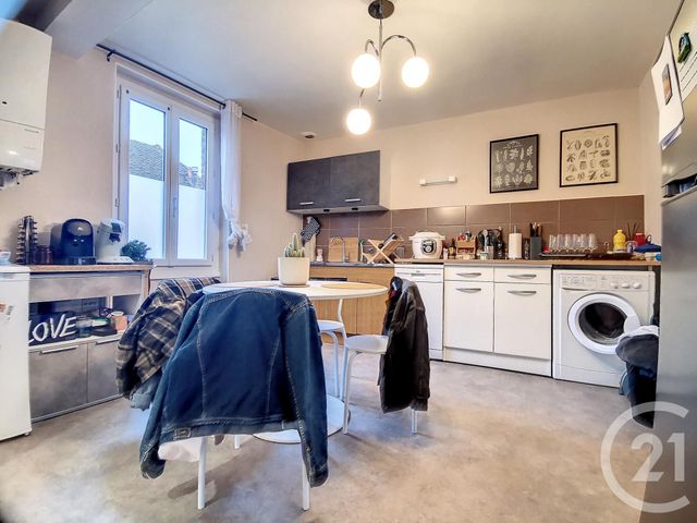 Appartement F2 &agrave; louer - 2 pi&egrave;ces - 48,60 m2 - St Pourcain Sur Sioule - 03 - AUVERGNE