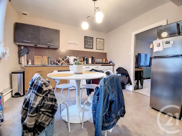 Appartement F2 &agrave; louer - 2 pi&egrave;ces - 48,60 m2 - St Pourcain Sur Sioule - 03 - AUVERGNE