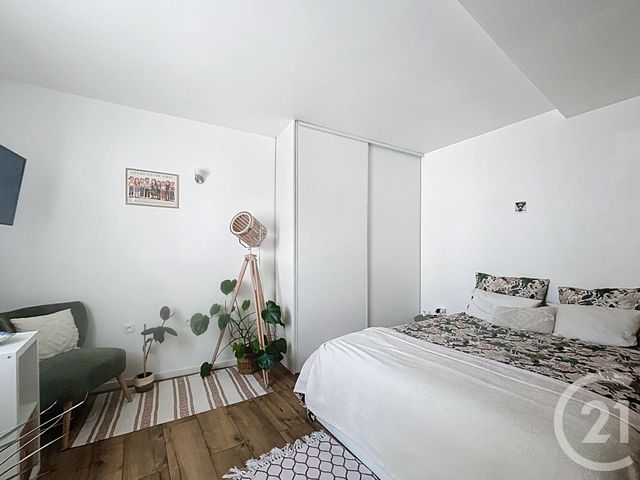 Appartement T1 &agrave; louer - 1 pi&egrave;ce - 32 m2 - Varennes Sur Allier - 03 - AUVERGNE