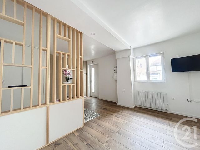 Appartement T1 &agrave; louer - 1 pi&egrave;ce - 32 m2 - Varennes Sur Allier - 03 - AUVERGNE