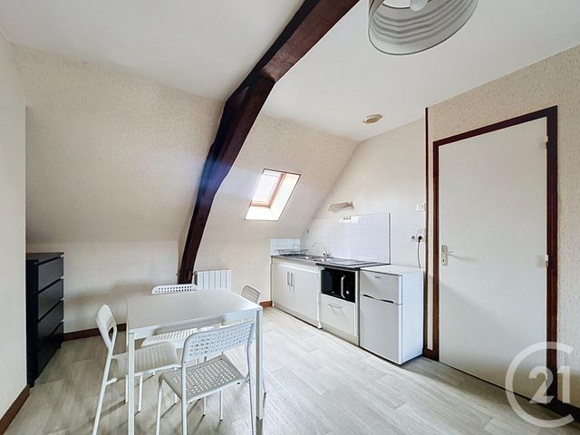 Appartement Studio &agrave; louer - 1 pi&egrave;ce - 25 m2 - St Pourcain Sur Sioule - 03 - AUVERGNE