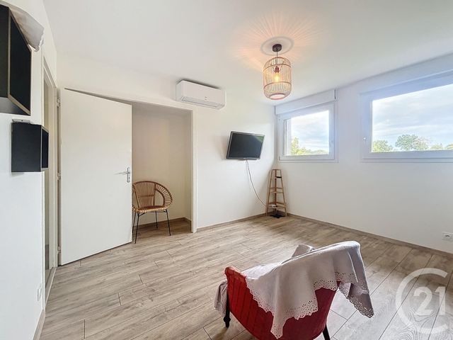 Maison &agrave; louer - 5 pi&egrave;ces - 127 m2 - Varennes Sur Allier - 03 - AUVERGNE