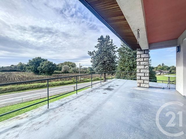 Maison &agrave; louer - 5 pi&egrave;ces - 127 m2 - Varennes Sur Allier - 03 - AUVERGNE