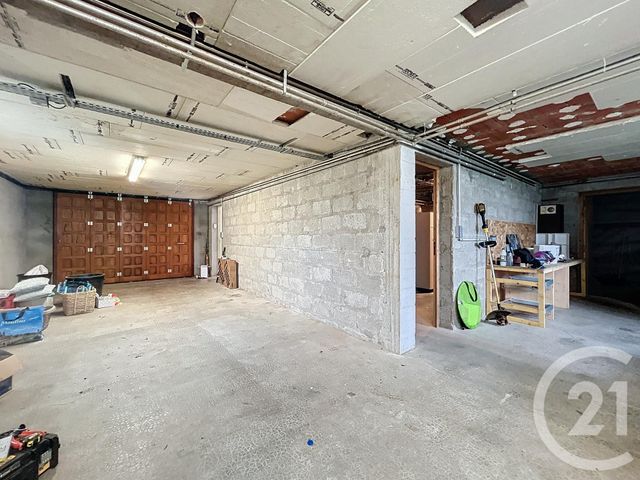 Maison &agrave; louer - 5 pi&egrave;ces - 127 m2 - Varennes Sur Allier - 03 - AUVERGNE