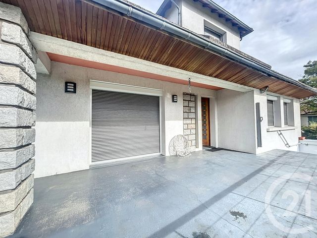 Maison &agrave; louer - 5 pi&egrave;ces - 127 m2 - Varennes Sur Allier - 03 - AUVERGNE