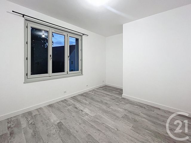 Maison &agrave; louer - 4 pi&egrave;ces - 100,80 m2 - Saulcet - 03 - AUVERGNE