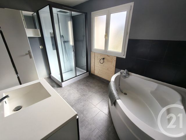 Maison &agrave; louer - 5 pi&egrave;ces - 116,47 m2 - Therouldeville - 76 - HAUTE-NORMANDIE