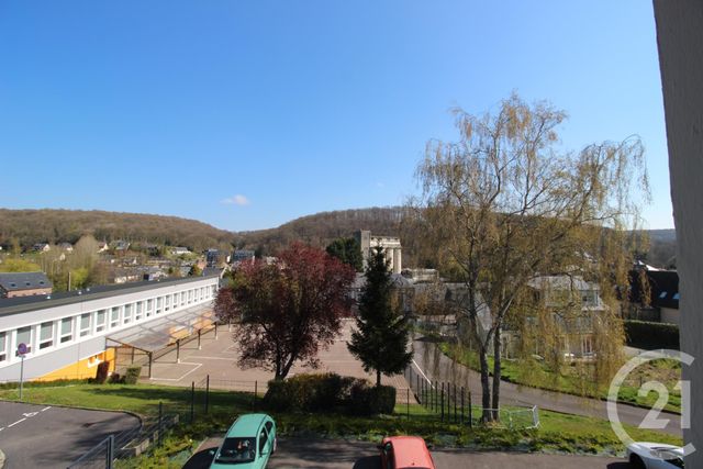 Appartement F4 à louer - 4 pièces - 91,18 m2 - Valmont - 76 - HAUTE-NORMANDIE