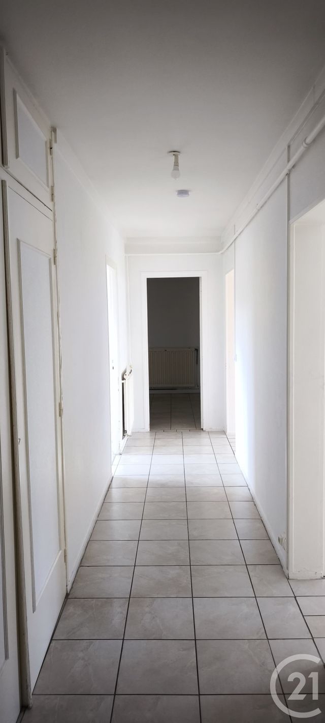Appartement F4 à louer - 4 pièces - 91,18 m2 - Valmont - 76 - HAUTE-NORMANDIE