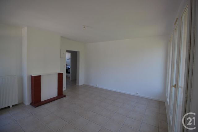 Appartement F4 &agrave; louer - 4 pi&egrave;ces - 80 m2 - Valmont - 76 - HAUTE-NORMANDIE