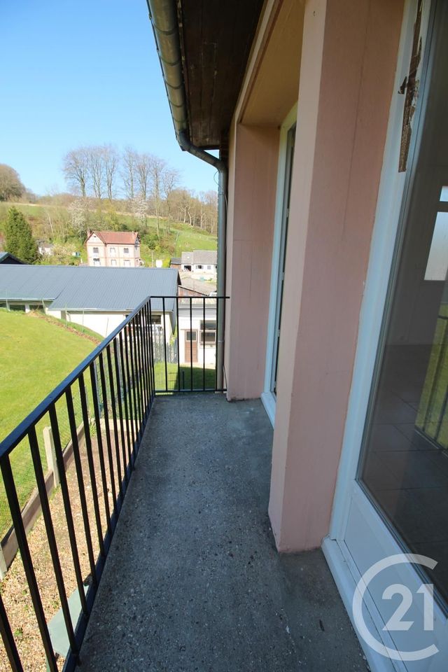 Appartement F4 &agrave; louer - 4 pi&egrave;ces - 80 m2 - Valmont - 76 - HAUTE-NORMANDIE
