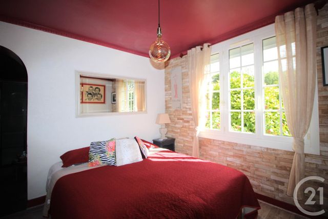 Maison à vendre - 7 pièces - 146,63 m2 - Veules Les Roses - 76 - HAUTE-NORMANDIE