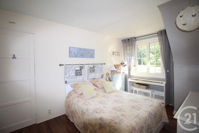 Maison à vendre - 7 pièces - 146,63 m2 - Veules Les Roses - 76 - HAUTE-NORMANDIE