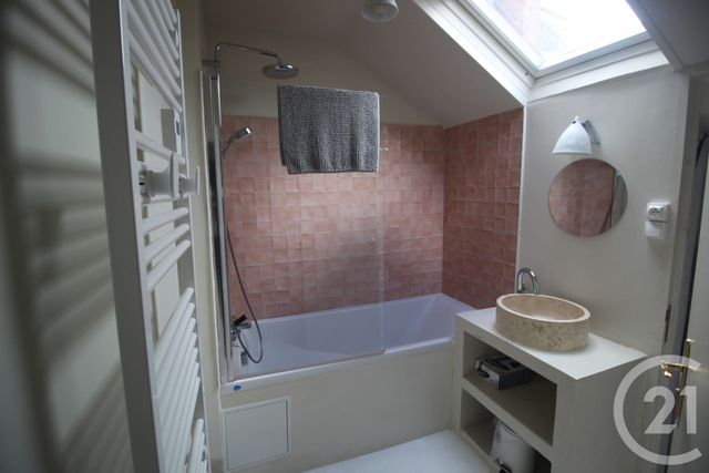 Appartement F3 à louer - 3 pièces - 78,78 m2 - Veules Les Roses - 76 - HAUTE-NORMANDIE