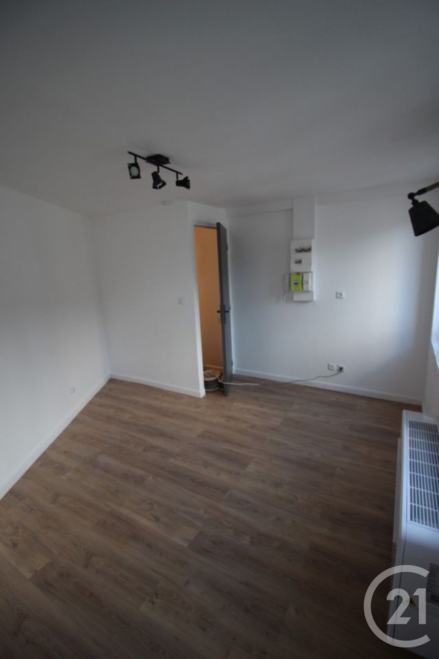 Appartement F1 &agrave; louer - 1 pi&egrave;ce - 15,57 m2 - St Valery En Caux - 76 - HAUTE-NORMANDIE