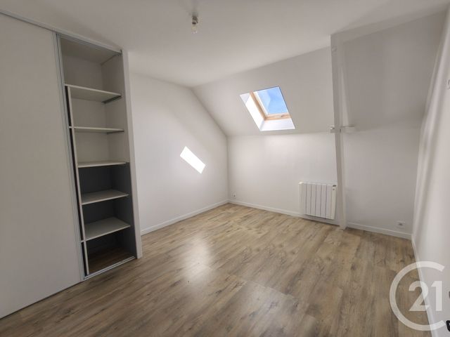 Maison &agrave; louer - 6 pi&egrave;ces - 204 m2 - St Laurent En Caux - 76 - HAUTE-NORMANDIE