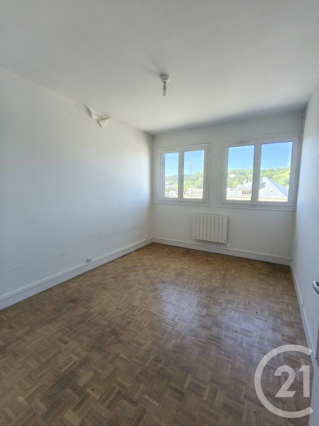 Appartement F4 &agrave; louer - 4 pi&egrave;ces - 97,73 m2 - St Valery En Caux - 76 - HAUTE-NORMANDIE