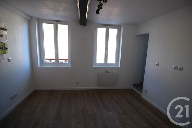 Appartement F1 &agrave; louer - 1 pi&egrave;ce - 10,94 m2 - St Valery En Caux - 76 - HAUTE-NORMANDIE