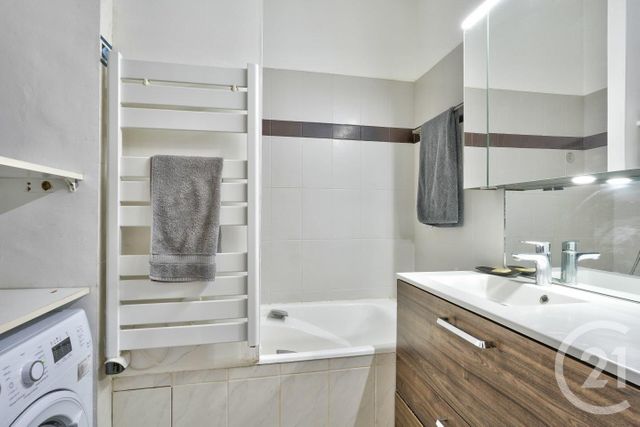 Appartement F3 à vendre - 3 pièces - 88 m2 - Paris - 75015 - ILE-DE-FRANCE