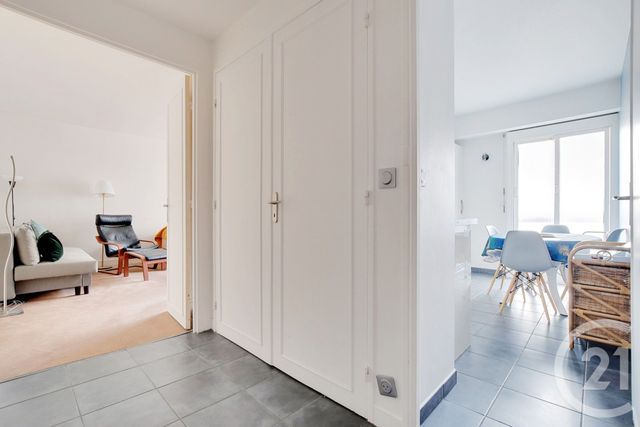 Appartement T3 à vendre - 3 pièces - 65,37 m2 - Paris - 75015 - ILE-DE-FRANCE