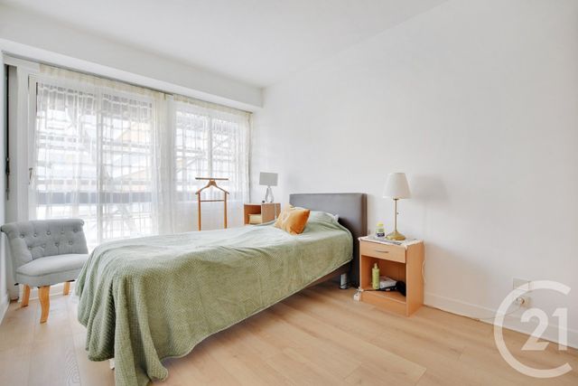 Appartement T3 à vendre - 3 pièces - 65,37 m2 - Paris - 75015 - ILE-DE-FRANCE