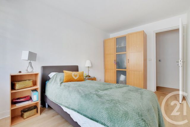 Appartement T3 à vendre - 3 pièces - 65,37 m2 - Paris - 75015 - ILE-DE-FRANCE