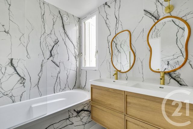 Appartement T5 &agrave; vendre - 5 pi&egrave;ces - 114,49 m2 - Paris - 75015 - ILE-DE-FRANCE