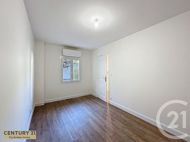 Appartement &agrave; vendre - 4 pi&egrave;ces - 75 m2 - Bagneres De Luchon - 31 - MIDI-PYRENEES