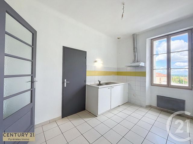 Appartement T4 &agrave; louer - 4 pi&egrave;ces - 76,41 m2 - Boulogne Sur Gesse - 31 - MIDI-PYRENEES