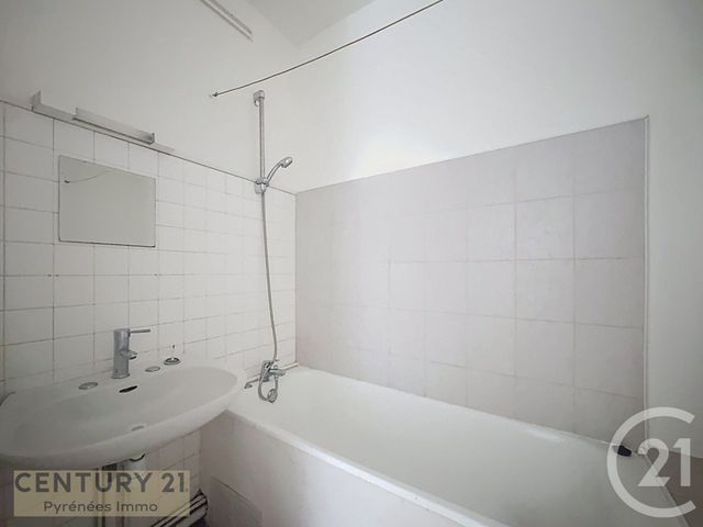 Appartement à louer - 2 pièces - 50 m2 - St Gaudens - 31 - MIDI-PYRENEES