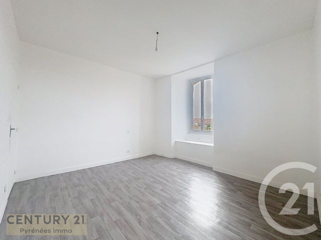 Appartement à louer - 2 pièces - 50 m2 - St Gaudens - 31 - MIDI-PYRENEES