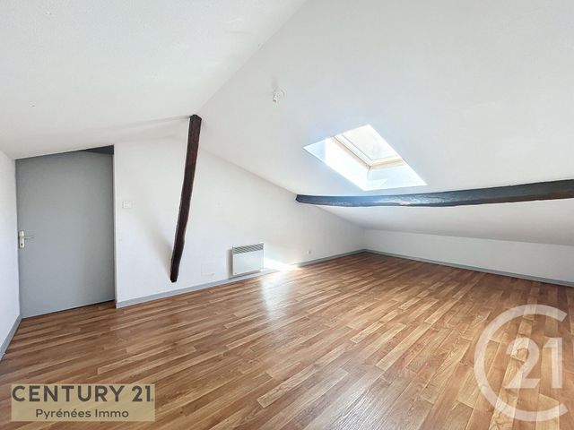 Appartement T3 à louer - 3 pièces - 47 m2 - Aspet - 31 - MIDI-PYRENEES